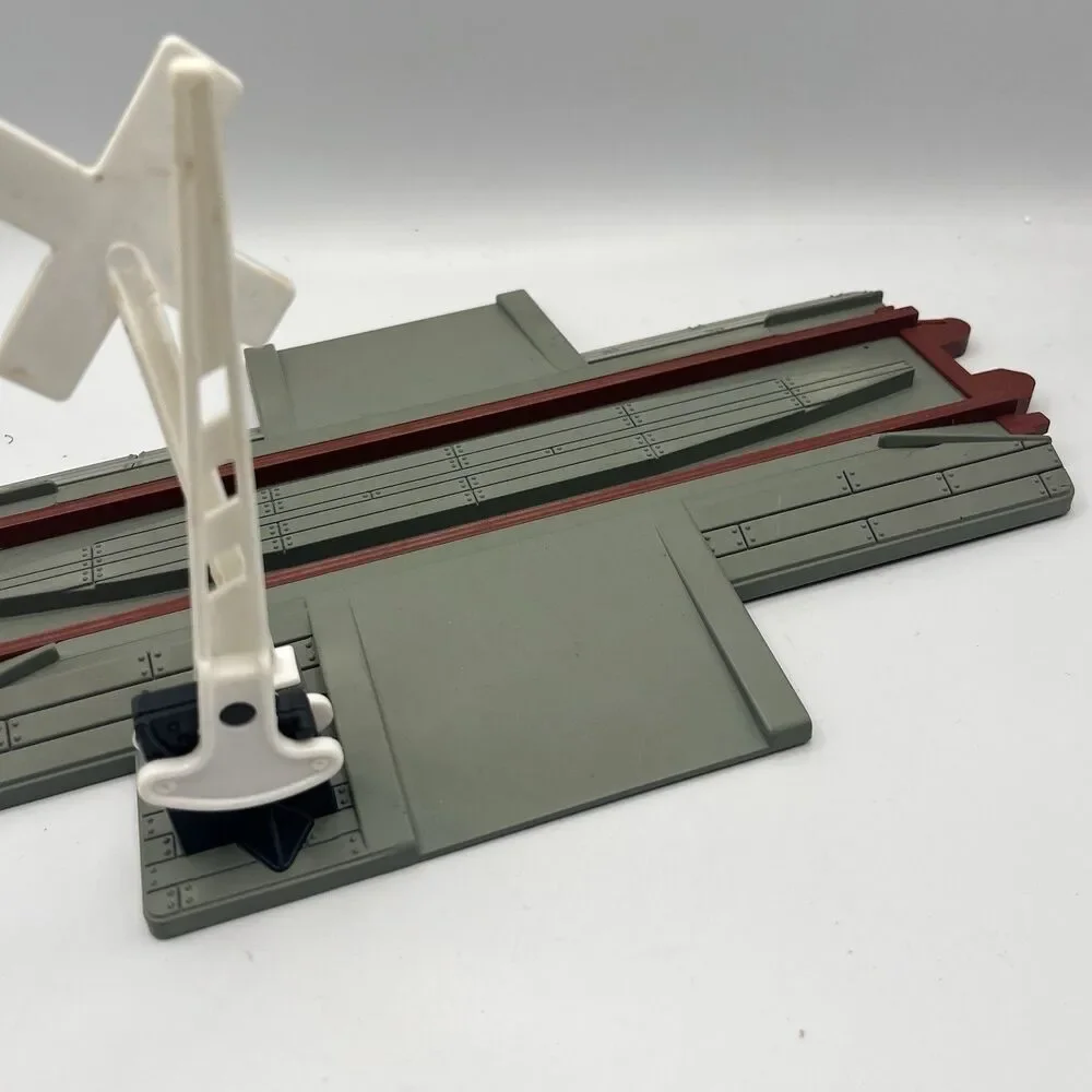 1988 Playskool Express Train Track Road Crossing Replacement Part Rerailer